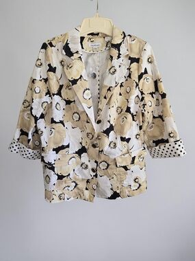 Joan Rivers Cream, White & Black Floral Blazer